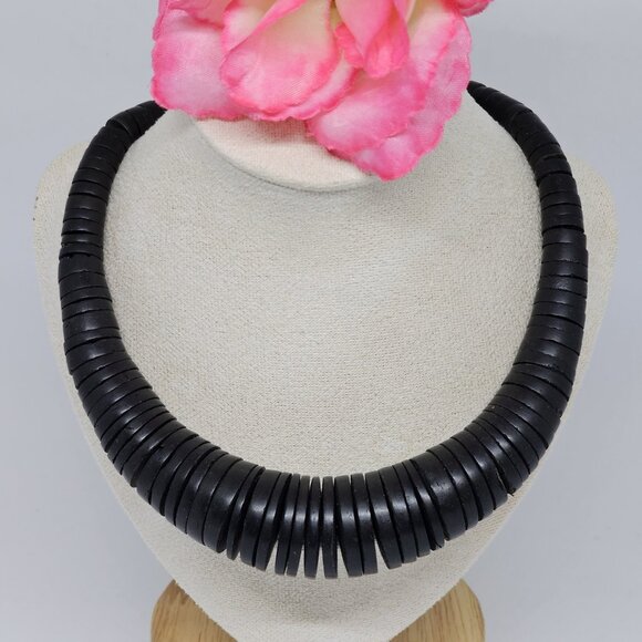 Chunky Graduated Black Wood Disc Beaded Statement Bohemian Necklace 19" - Picture 6 of 12